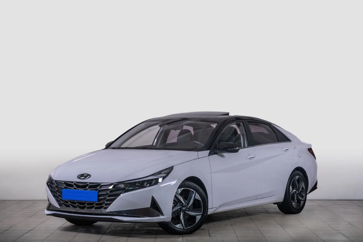 Hyundai Elantra с автосалона по цене от 1 171 000 рублей