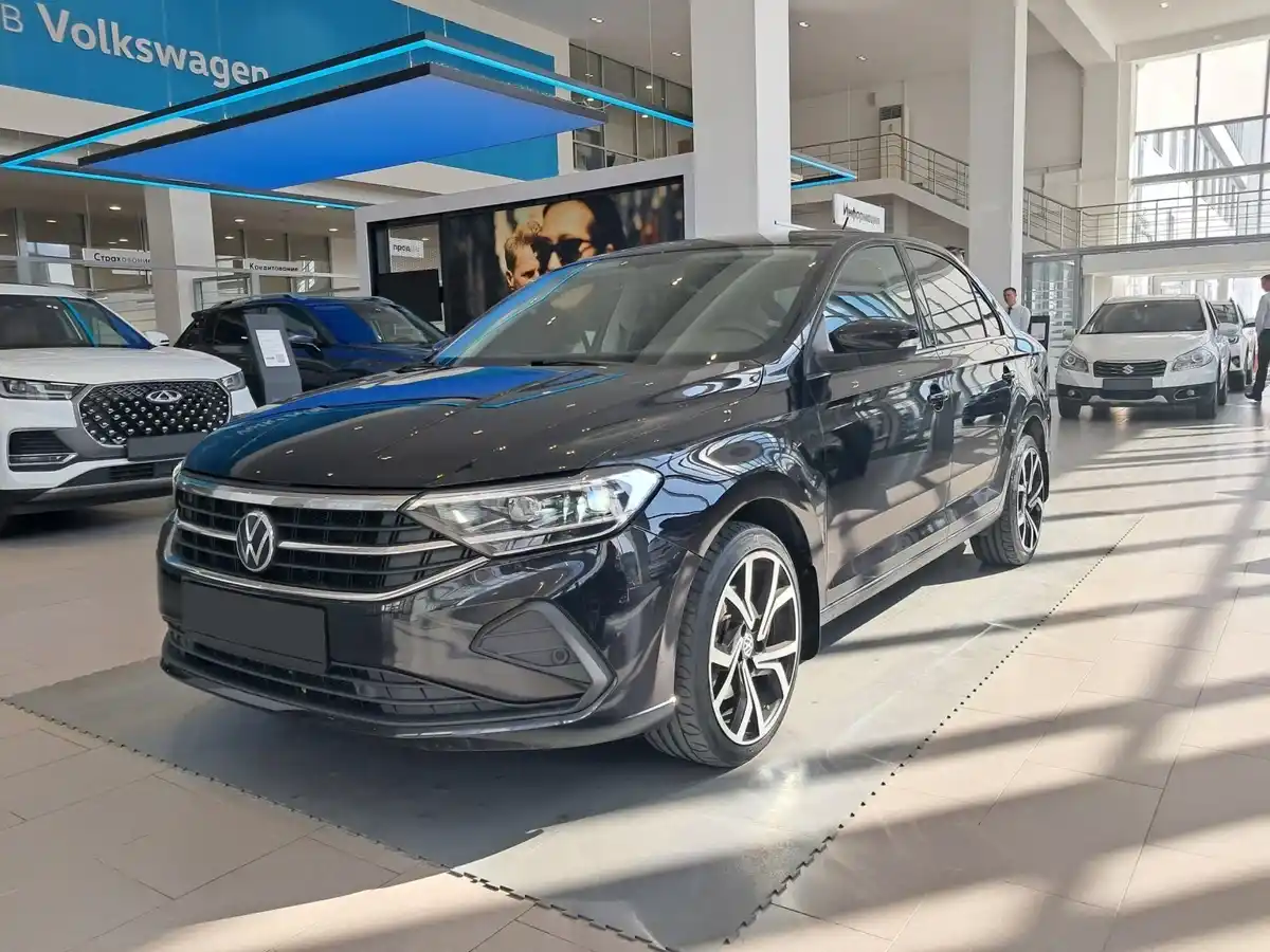 Volkswagen Polo в наличии по цене от 610 000 рублей