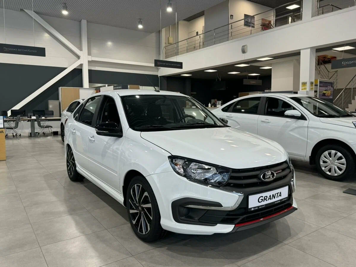 Lada Granta Sport Лифтбек с салона по цене от 790 000 рублей